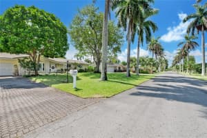 15645 SW 77th Ave, Palmetto Bay, FL 33157, Sold 09/30/24