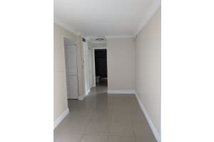 4210 NW 21st St APT 105, Lauderhill, FL 33313, Sold 10/04/24