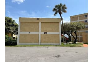 9260 Fontainebleau Blvd APT 104, Miami, FL 33172, Sold 09/06/24