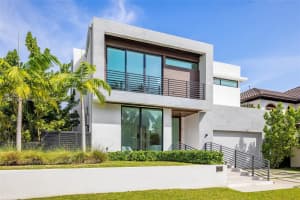 311 189th St, Sunny Isles Beach, FL 33160, Sold 09/17/24