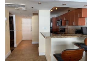 100 Lincoln Rd #706, Miami Beach, FL 33139, Sold 07/25/24