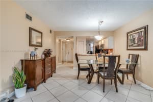 6800 Cypress Rd APT 412, Plantation, FL 33317, Sold 09/27/24
