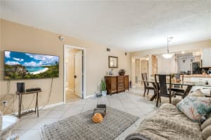 6800 Cypress Rd APT 412, Plantation, FL 33317, Sold 09/27/24