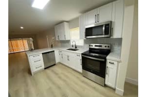 193 SE 7th St m 3, Deerfield Beach, FL 33441, Sold 07/28/24