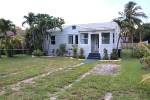 380 Whitethorn Dr, Miami Springs, FL 33166, Sold 10/11/24