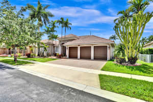 1261 NW 137th Ave, Pembroke Pines, FL 33028, Sold 07/15/24