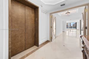 2600 Island Blvd APT 701, Aventura, FL 33160, Sold 12/13/24