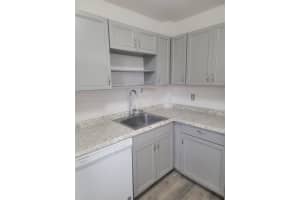 300 Berkley Rd APT 304, Hollywood, FL 33024, Sold 07/29/24