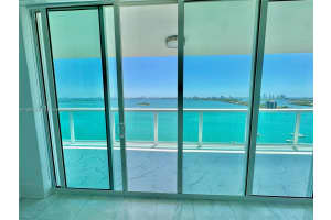 1800 N Bayshore Dr APT 2305, Miami, FL 33132, Sold 07/29/24