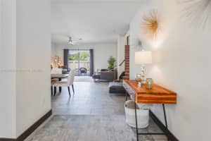 15502 NW 88th Ct, Miami Lakes, FL 33018, Sold 10/28/24