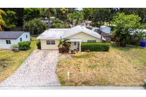 5705 Douglas St, Hollywood, FL 33021, Sold 06/27/24