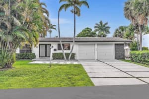 536 Hibiscus Dr Hallandale Beach, FL 33009 - MLS#A11593566