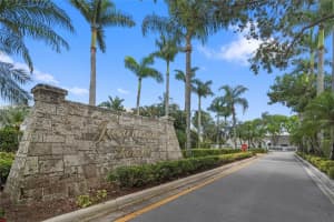 9460 NW 8th Cir, Plantation, FL 33324, Sold 07/10/24