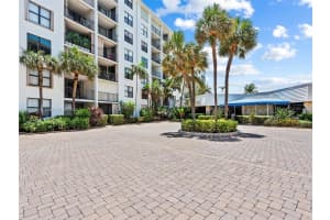 3545 S Ocean Blvd APT 214, South Palm Beach, FL 33480, Sold 08/30/24