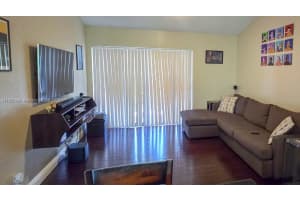 10125 W Sunrise Blvd APT 301, Plantation, FL 33322, Sold 07/12/24