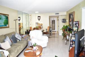 3051 Sunrise Lakes Dr W #211, Sunrise, FL 33322, - MLS#A11594289