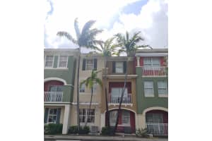 11002 NW 83rd St APT 211, Doral, FL 33178, Sold 11/27/24