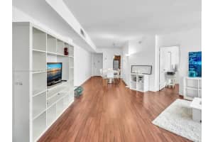 905 Brickell Bay Dr APT 1022, Miami, FL 33131, Sold 07/23/24