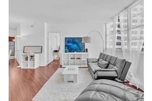 905 Brickell Bay Dr APT 1022, Miami, FL 33131, Sold 07/23/24