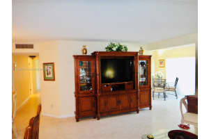 1102 Duncan Cir APT 104, Palm Beach Gardens, FL 33418, - MLS#A11594503