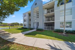 8670 SW 212th St APT 304, Cutler Bay, FL 33189, Sold 07/17/24