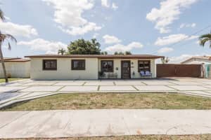 7930 NW 185th St, Hialeah, FL 33015, Sold 10/28/24
