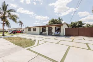 7930 NW 185th St, Hialeah, FL 33015, Sold 10/28/24