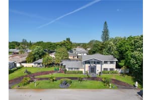 2670 SW 87th Ave, Davie, FL 33328, Sold 08/12/24