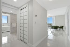 5300 Paseo Blvd #1711, Doral, FL 33166, Sold 09/17/24