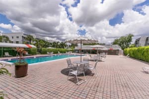 7797 Golf Cir Dr APT 303, Margate, FL 33063, Sold 09/05/24