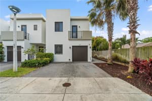 587 SW 91st Ave #587, Miami, FL 33174, Sold 07/03/24