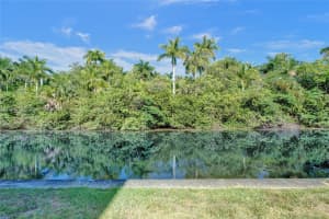 107 Royal Pk Dr #2h, Oakland Park, FL 33309, Sold 09/18/24