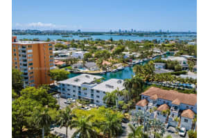 2430 NE 135th St APT 201, North Miami, FL 33181, Sold 01/17/25