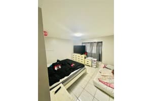 7520 SW 82nd St APT G219, Miami, FL 33143, Sold 09/12/24
