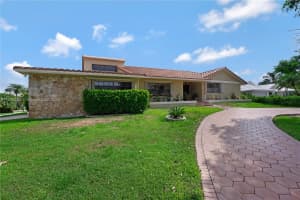 7761 SW 169th St, Palmetto Bay, FL 33157, Sold 09/12/24