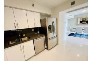 3300 NE 191st St APT 1405, Aventura, FL 33180, Sold 09/20/24