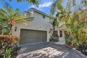 2824 Chapel Hill Ct, Davie, FL 33328, Sold 07/24/24