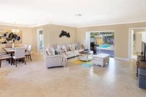 561 SE 13th Ct, Pompano Beach, FL 33060, Sold 12/23/24