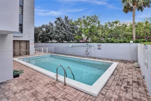 6725 Harding Ave APT 203, Miami Beach, FL 33141, Sold 07/11/24