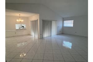 960 SW 98th Ave, Pembroke Pines, FL 33025, Sold 07/15/24