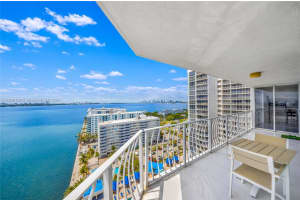 7601 E Treasure Dr APT 2020, North Bay Village, FL 33141, Sold 07/30/24