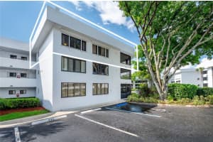 1410 Sheridan St #27i, Hollywood, FL 33020, Sold 09/03/24