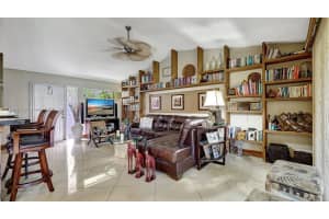9329 Chelsea Dr S, Plantation, FL 33324, Sold 09/30/24