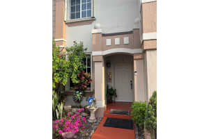 8340 NW 10th St #3g, Miami, FL 33126, Sold 09/24/24