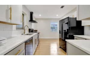 330 SW 29th Ave, Fort Lauderdale, FL 33312, Sold 08/11/25