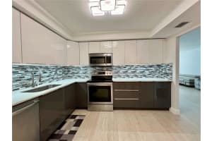 230 174th St APT 807, Sunny Isles Beach, FL 33160, Sold 07/31/24
