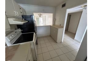 1635 W 44th Pl APT 307, Hialeah, FL 33012, Sold 08/29/24