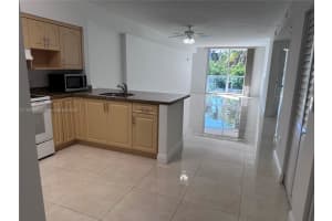 5099 NW 7th St APT 205, Miami, FL 33126, Sold 07/25/24