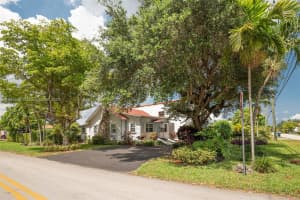 6261 SW 22nd St, Miami, FL 33155, Sold 04/21/25