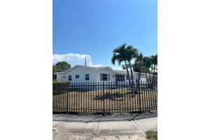 3200 NW 211th St, Miami Gardens, FL 33056, Sold 07/17/24